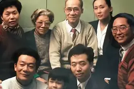 侯宝林先生的三段婚姻，除了留下七个子女之外，还留下哪一大遗憾视频封面