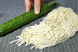 黄瓜和面条才是绝配，做法简单，鲜香味美，天天吃不腻，真解馋