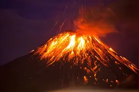 火山喷发真实视频记录实景拍摄