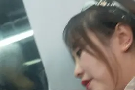 和妈妈一起坐火车😝视频封面