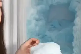 趴冰箱吃霜视频封面