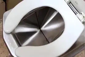 瑞典发明新型焚烧式马桶，方便完直接用火烧，你想试试吗？视频封面