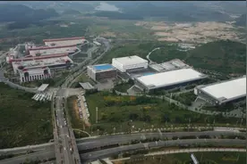 拥有几万员工的贵州富士康 如今厂房空空荡荡视频封面