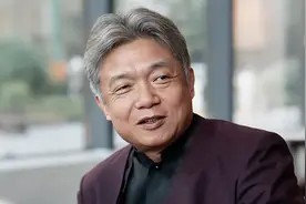 穆见晖出手 赵佑林麻烦不断 #护宝寻踪 #辛柏青