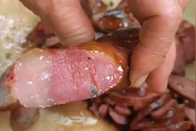 大姐每年香肠这样保存，香肠不会变质，保持色香味儿俱全！爽！视频封面