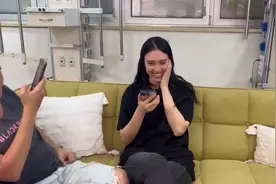 有华人血统的人质诺娃获解救，以色列总统赫尔佐克打电话问候-视频封面