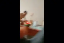 草莓奶昔冰化了视频封面