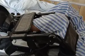 滨江医院看头人伸腿