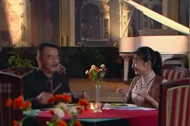 影视-穷女孩帮助董事长-谁料竟因此找到-失散了十八年的母亲-视频封面