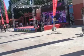 新疆塔城地区托里县哈萨克族阿肯，艾特斯