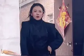 她回来啦，看到最后笑死了视频封面