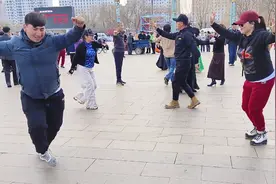 广场舞，活力四射，快乐无限！💃🏻💃🏻视频封面