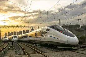 被高铁强省“包围”，湖北何以再上位？视频封面