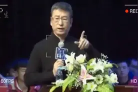 56岁央视一哥白岩松，病痛折磨，失眠抑郁每天只睡3、4个小时视频封面