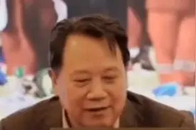 王利华大校在纪念毛主席诞辰130周年讲话