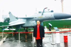 科技强国，祖国昌盛。成都航空航天国防科技展。视频封面