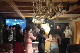 原来中国留子在外国警察的眼里，个个都是听话的乖宝宝视频封面