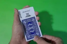 一分钟教你学会，扑克牌瞬间变换，特别神奇！视频封面