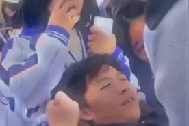 人生巅峰 #搞笑视频  #搞笑 @头条热点视频封面
