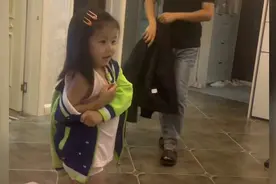 我打扮那么好看，你竟然还让我穿校服！#萌娃日常#骗你生女儿视频封面