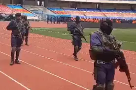 刚果金 这个阅兵式感觉很熟悉，像不像三哥的特种部队视频封面