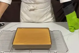 戚风蛋糕倒扣防止收缩#西点师翔龙视频封面