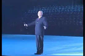 歌唱家吴雁泽演唱《再见了大别山》已然超越了李双江！视频封面