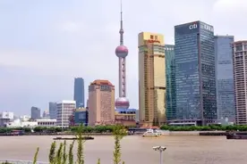 标题 :《上海外滩星空失恋博物馆》一段逝去的爱情永不熄灭的梦想