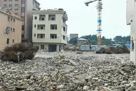 广州番禺区最大城中村拆迁现场，像极了战场视频封面