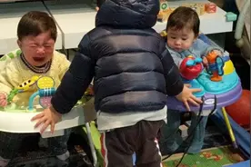 弟弟妹妹别哭，哥哥哄好你们视频封面