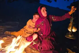 伊朗游牧民族的生活取水有多难视频封面