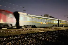 2024年6🈷️15日起Z179次列车(北京西-乌鲁木齐)恢复运行绕行陇海线