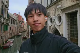 终于来到意大利水城威尼斯，下着雨很浪漫，午餐就吃意大利面吧视频封面