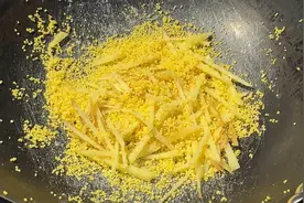 生姜和小米炒一炒太厉害了，每晚憨憨大睡，梦也少了，简单又实用