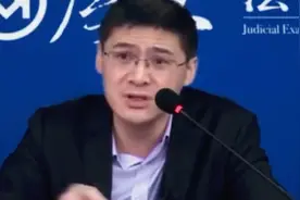 狼的耳朵往前翘，狗的耳朵往后翘，狗和狼的区分你知道吗？ #罗翔