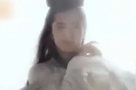 54岁王祖贤近照一言难尽，未婚与狗为伴，齐秦私生子内情太惊人视频封面