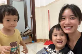 两个小宝贝视频封面