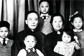 1948年，郭沫若与第三任妻子于立群，以及家人在香港的合影照视频封面