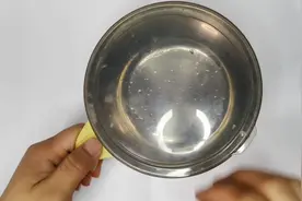 父母如何正确的鞭策孩子学习？视频封面