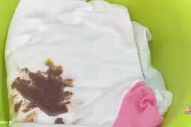 不管衣服有多脏多黄，教你一招，不费力，轻轻一搓立马干净视频封面