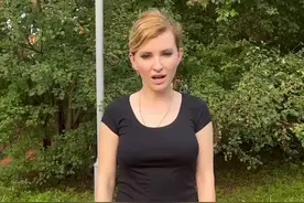 优优PK输了按惩罚约定做惩罚，太阳下暴晒、冰水浇身