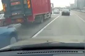 大众轿车恶意别车16次，东北车主一脚油门踩到底，恶人自有恶人磨视频封面