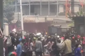 “Africell”在刚果金被抢视频封面