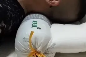 对颈椎好的枕头 颈椎变直反弓 颈椎直了如何矫正 顺天德颈椎枕