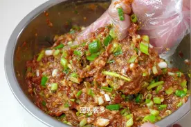 猪肉大葱小笼包子馅，调馅秘诀酒店配方全公开，馅香味美鲜嫩多