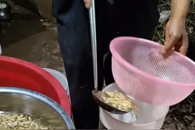 传统美食_豆花的制作过程