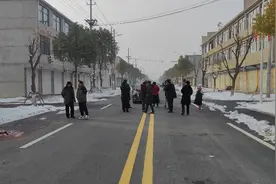 接亲回来途中遇到讨喜，要喜糖喜烟的#中视频伙伴计划#原创视频视频封面