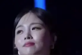 那些用来安慰别人的话，却始终安慰不了自己