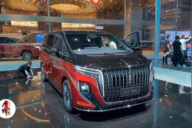 一汽红旗品牌历史与地位，强调其国产身份和民族自豪感