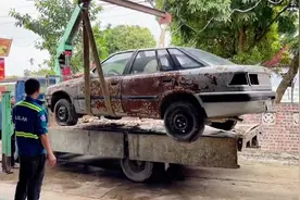 一辆几十年前的报废汽车，翻新修复后惊艳全场！#老车翻新 #视频封面